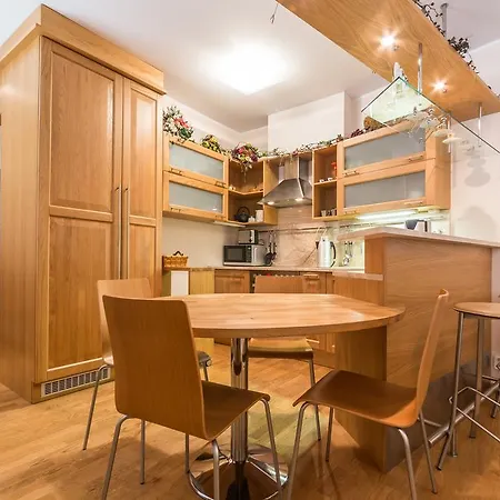 Best Apartments-sulevimagi דירה